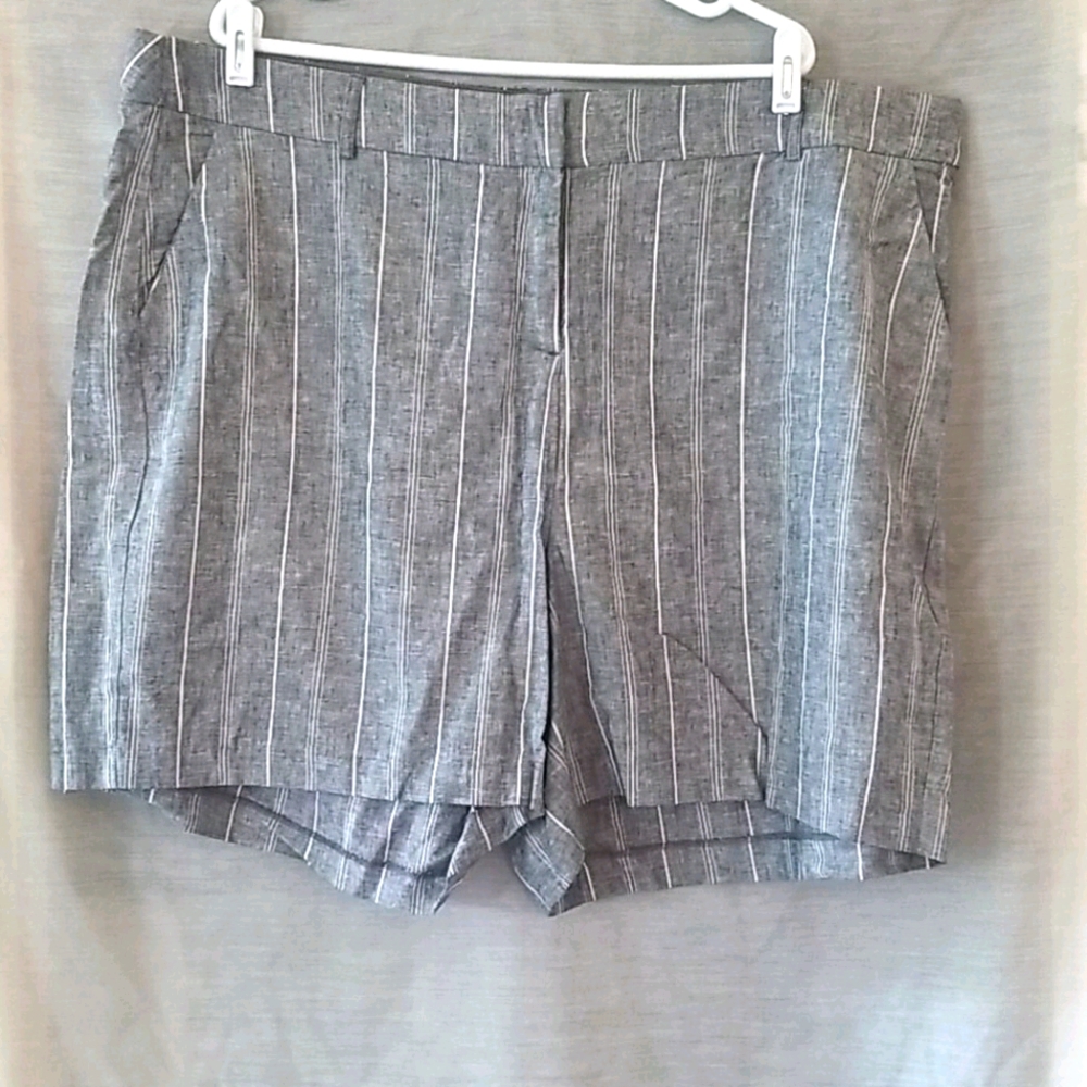 Lane Bryant Short